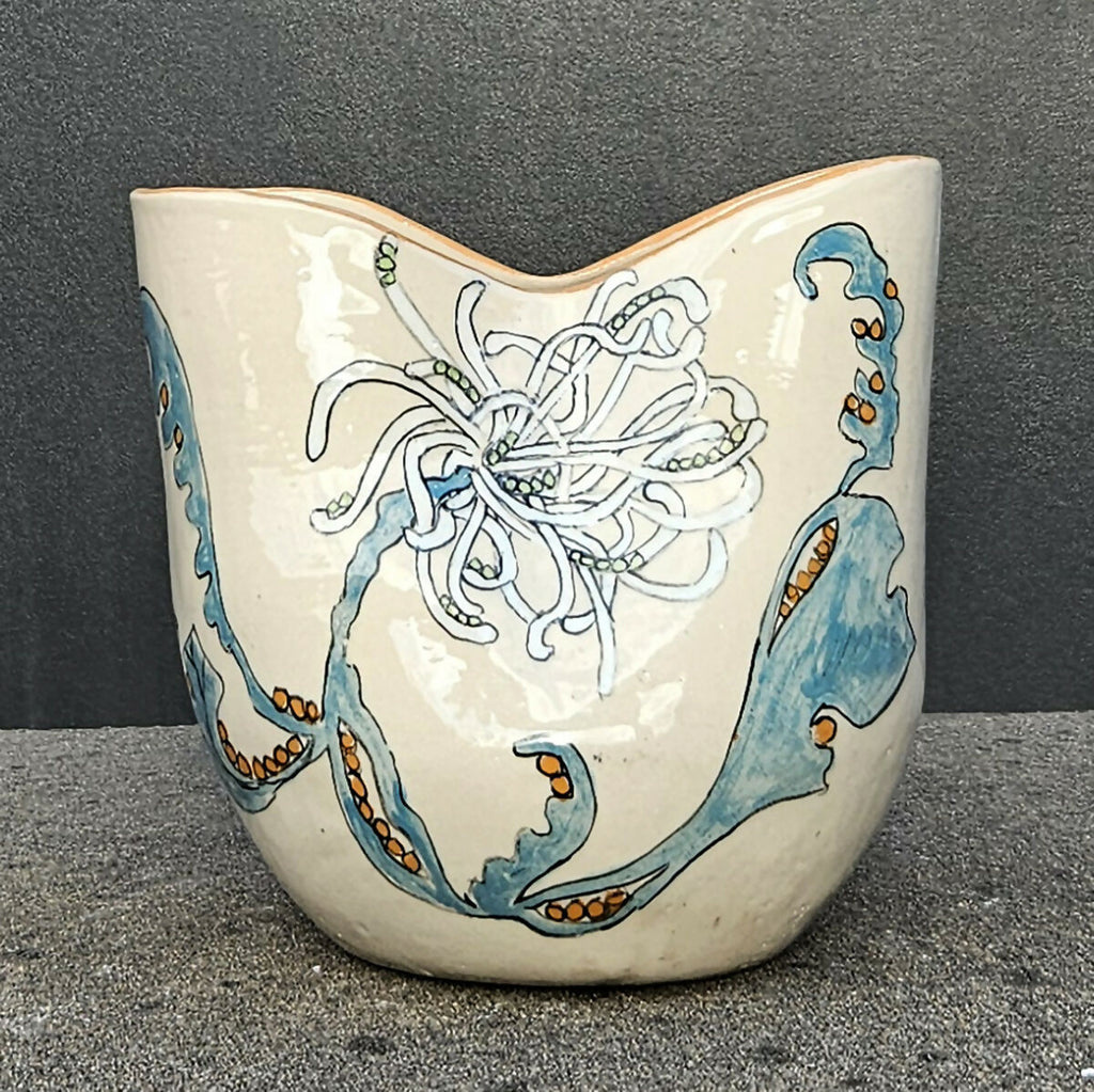 LoveBlossom Vase - handmade ceramic