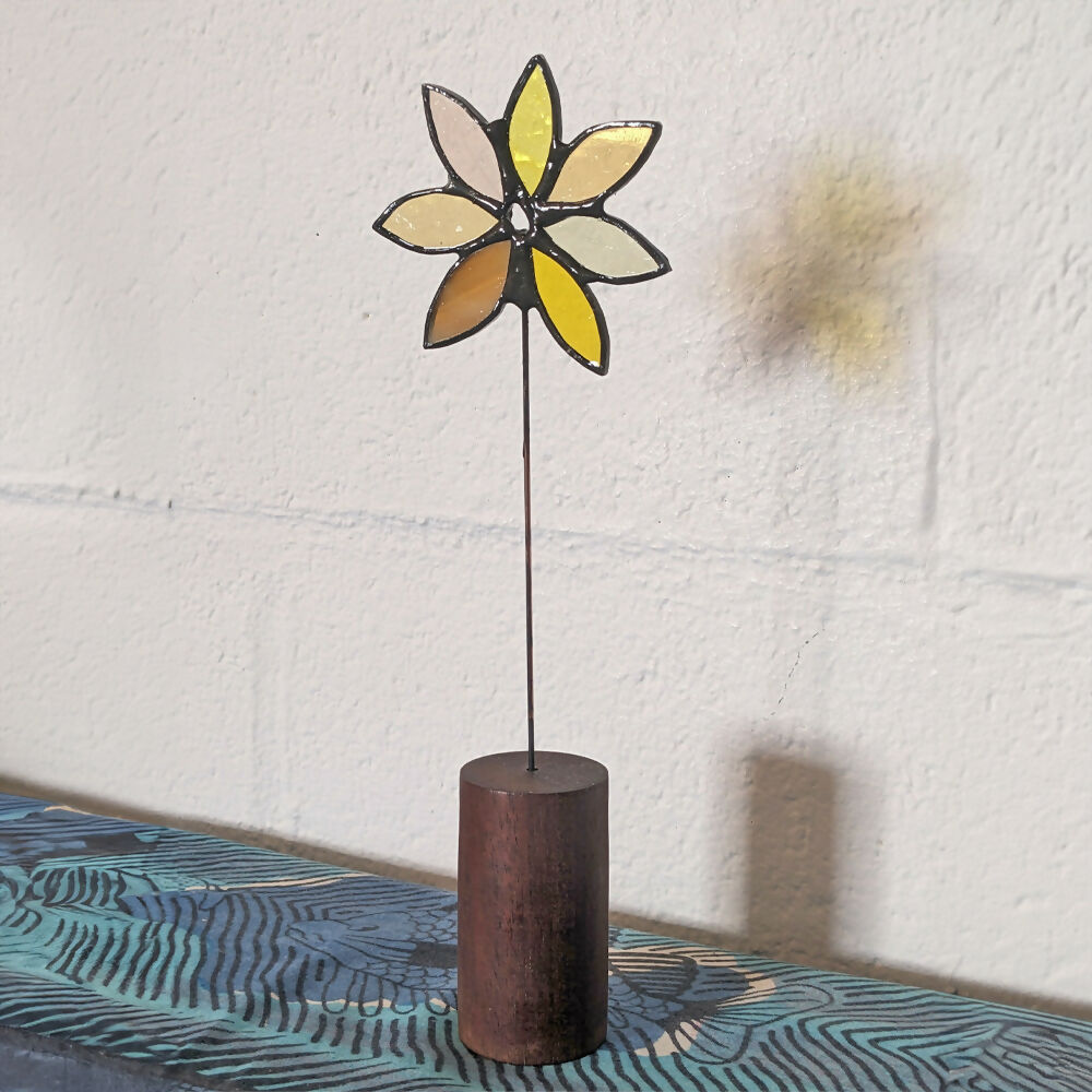 Everlasting Flower Stained Glass - Yellows