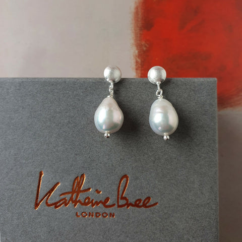 bree-jewellery-pearl-stud-earrings