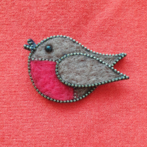 Robin Brooch 1024 x 1024