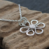 Silver Daisy Pendant Necklace