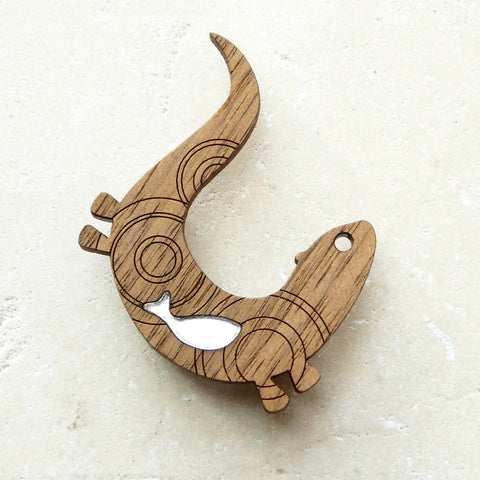 Shark_Alley_Otter_Brooch_2_massive