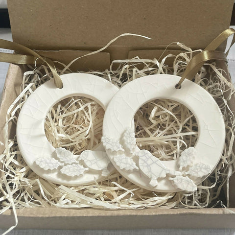 Christmas Decoration, Robin and Holly Leaves - Handmade Ceramic