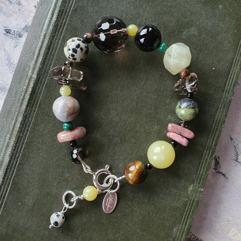 bree-jewellery-earth-pebble-bracelet-book-styled