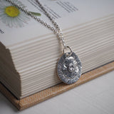 Silver Daisy and Leaf Pendant Necklace