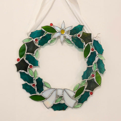 Stained Glass Everlasting Christmas Wreath - White Bow