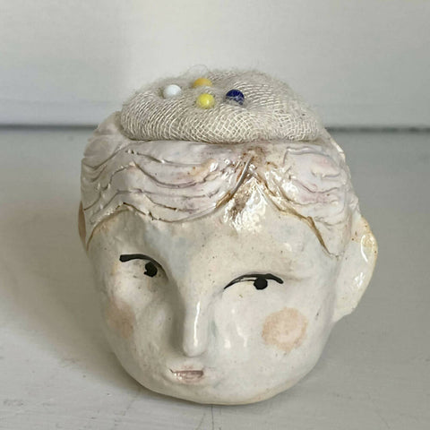 Little head - ceramic pin cushion